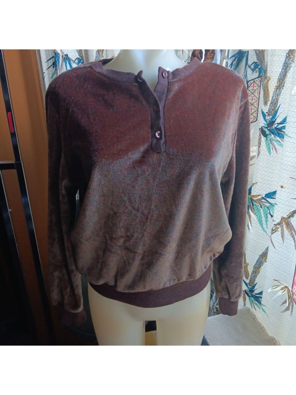 Vintage Womens Henley Velour Backgammon Brown Henley Velvet Long-Sleeve Top